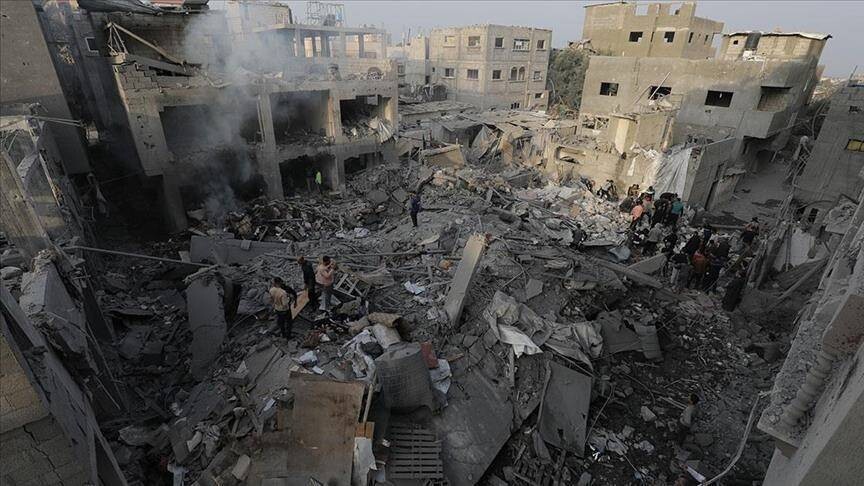 Israeli Army Demolishes Residential Buildings in Gaza