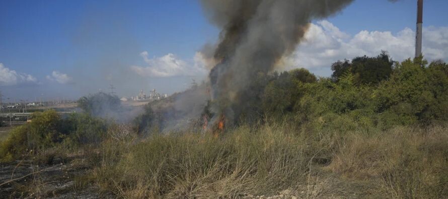 Израиль отвечает воздушными ударами по Ходейде в Йемене