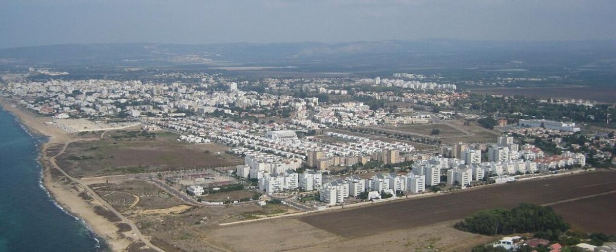 Four Injured in Hezbollah Rocket Attack on Israeli City of Nahariya
