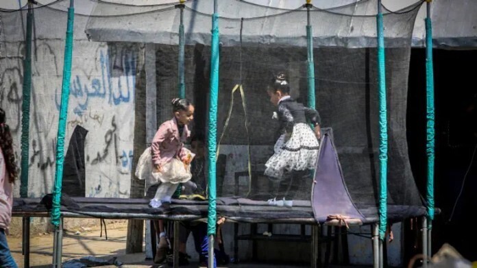 Обучение детей в школах Газы завоевывать Израиль и прославлять террористов