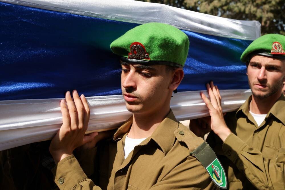 Армия Израиля продолжает столкновения с ХАМАС в секторе Газа