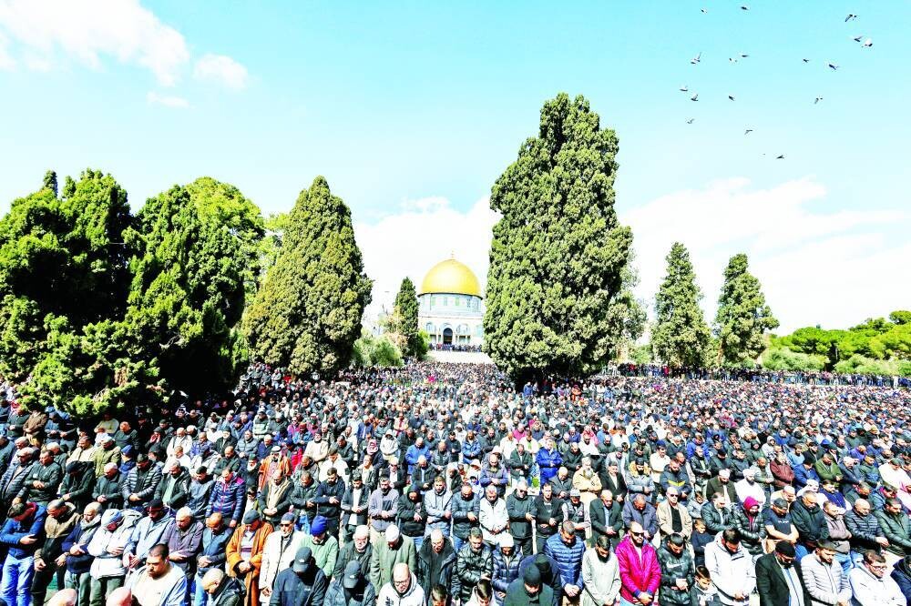 Last Friday Prayer of Ramadan in Jerusalem