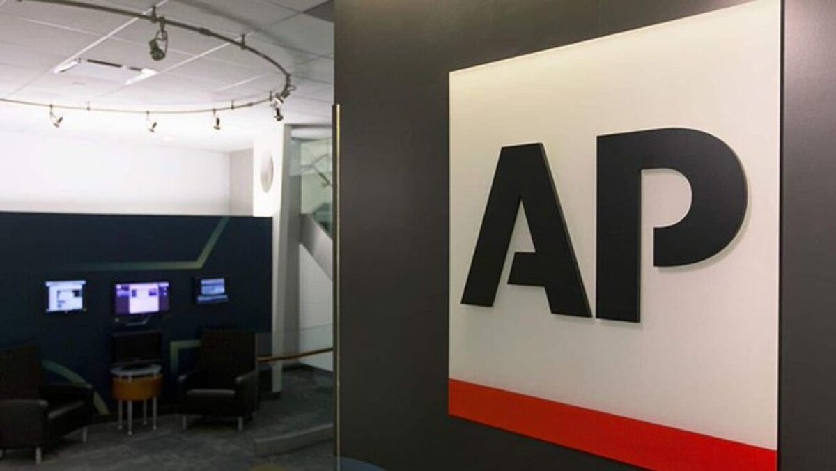 Израильские власти конфисковали оборудование для камеры AP в ходе критики