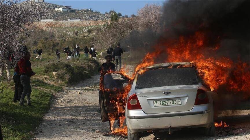 Israeli Setters Attack in Hebron
