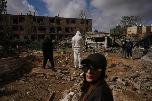 Rocket from Lebanon strikes vehicle near Israel border