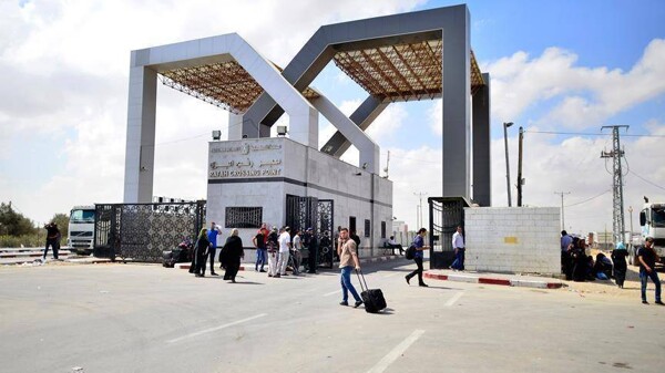 Channel 12: Rafah Crossing begins test run