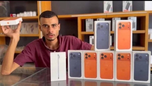 Israel Allows Entry of Tens of Thousands of iPhones