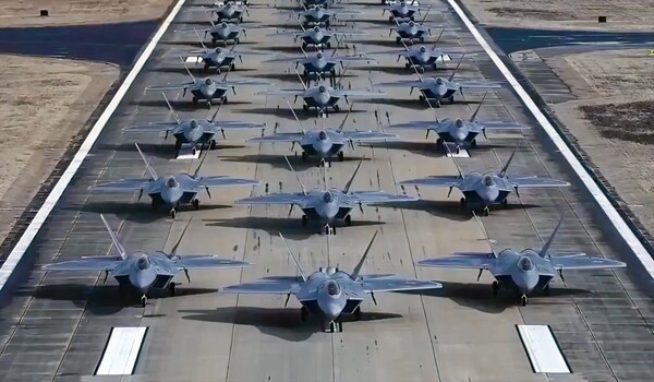 US F-22 Jets Land in Israel