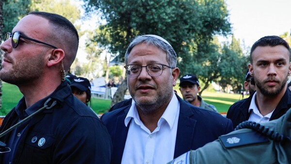 Израильский министр грозится свергнуть коалиционное правительство из-за соглашения по Газе