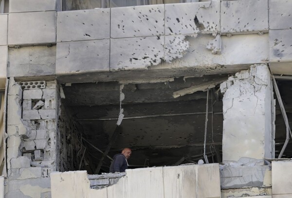 Israel Intensifies Attacks on Hezbollah in Lebanon