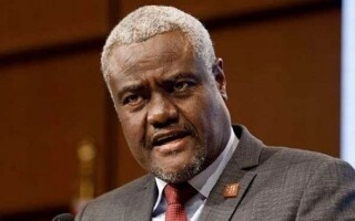 Африканский союз осуждает израильские авиаудары по беженскому лагерю