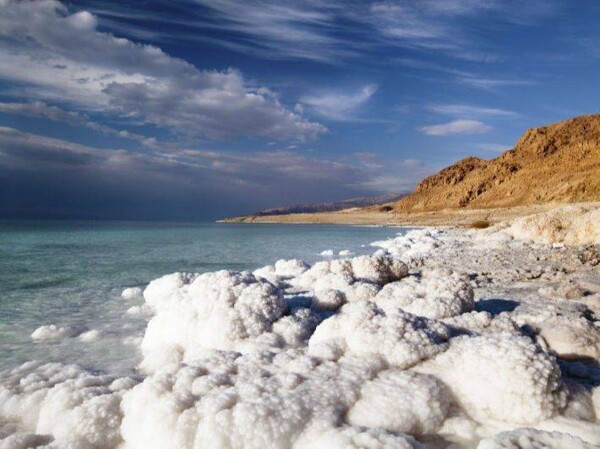 Israel Publishes Bill on Dead Sea Mineral Extraction