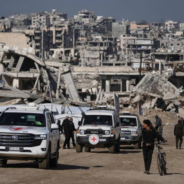 Israeli delegation holds talks in Cairo